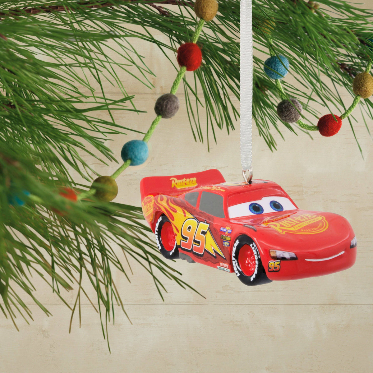 Collectable Disney Pixar Cars Lightning McQueen Ornament