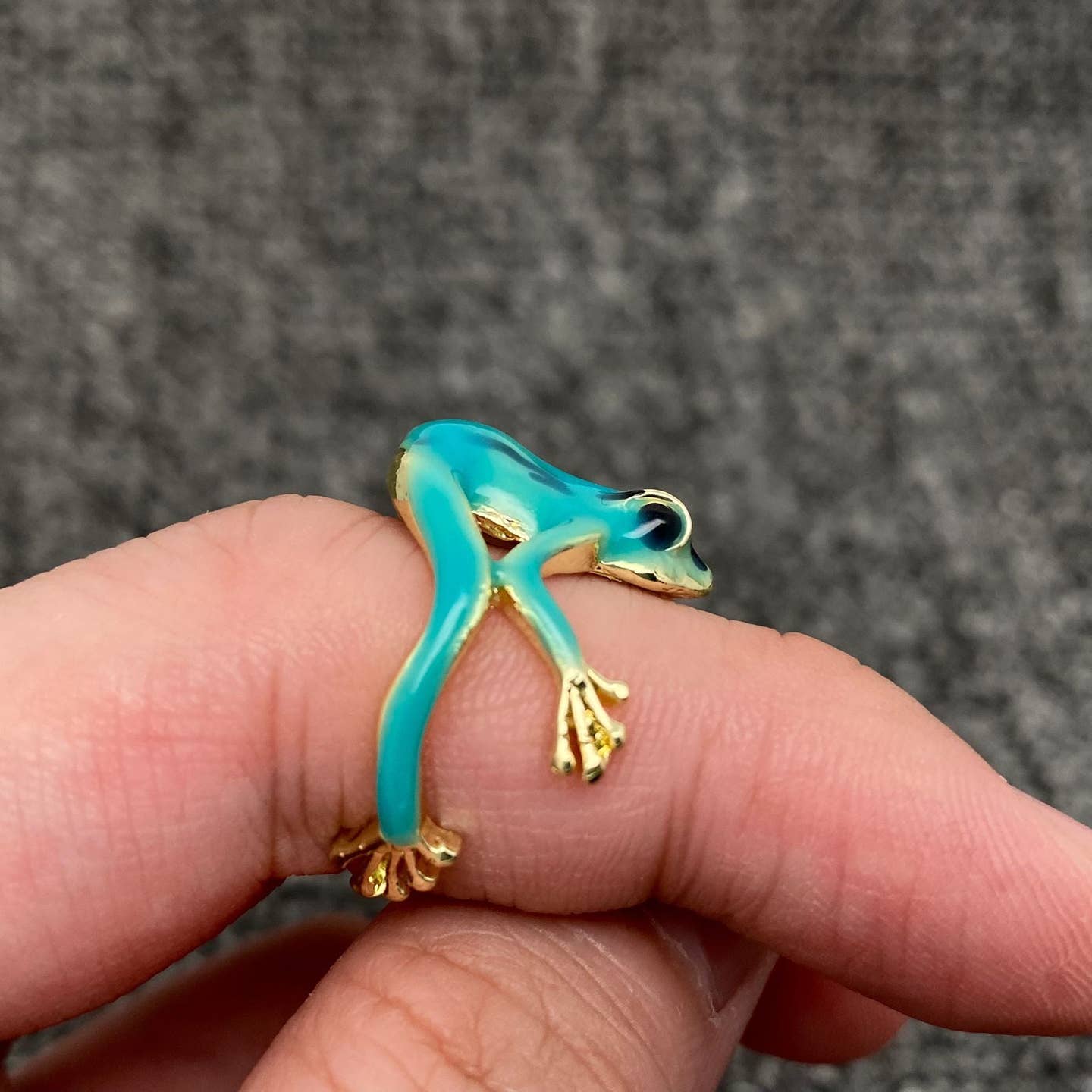Funny Enamel Tree Frog Ring Size 7